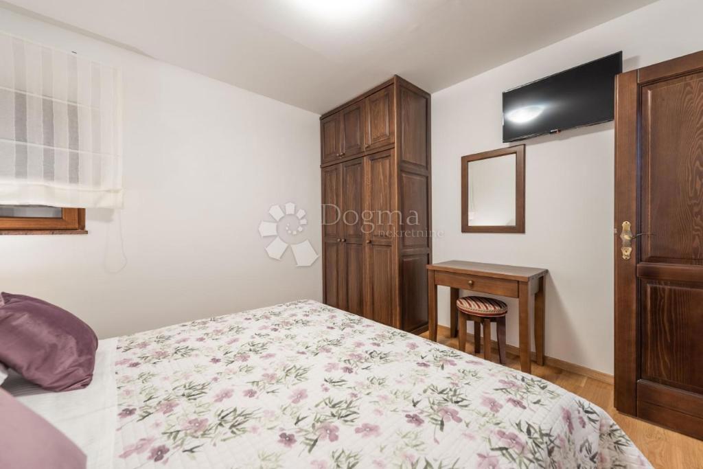 Casa Debeljak, Sukošan, 150m2