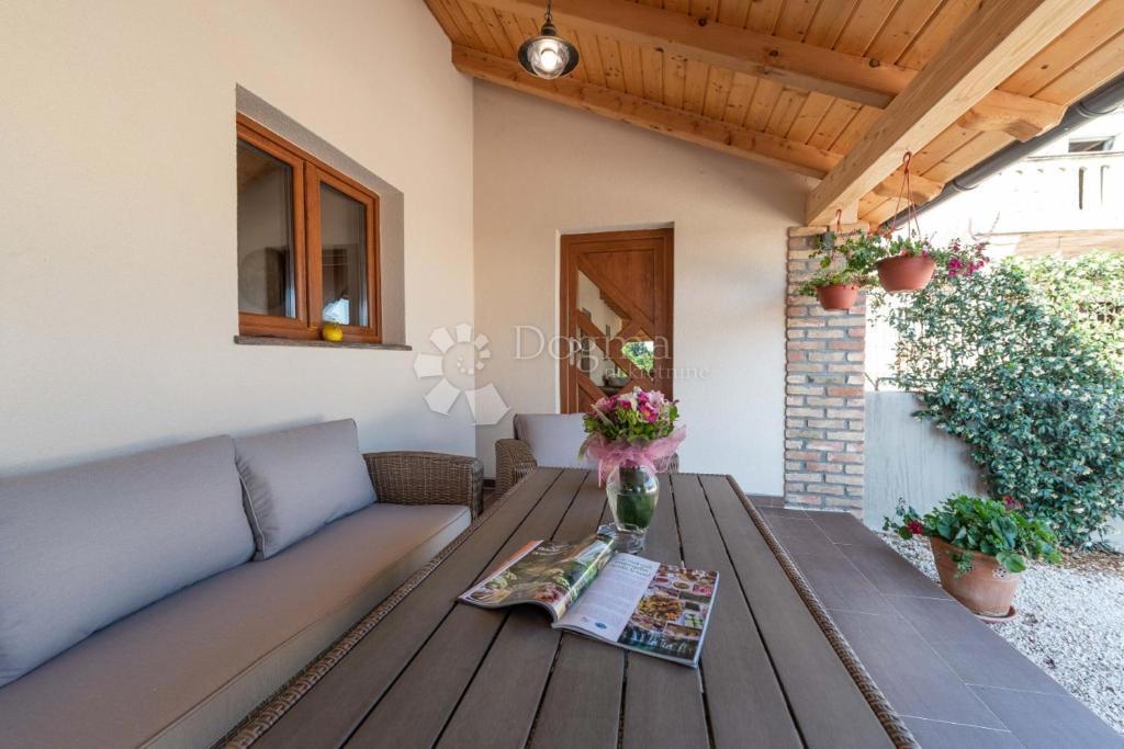 Casa Debeljak, Sukošan, 150m2