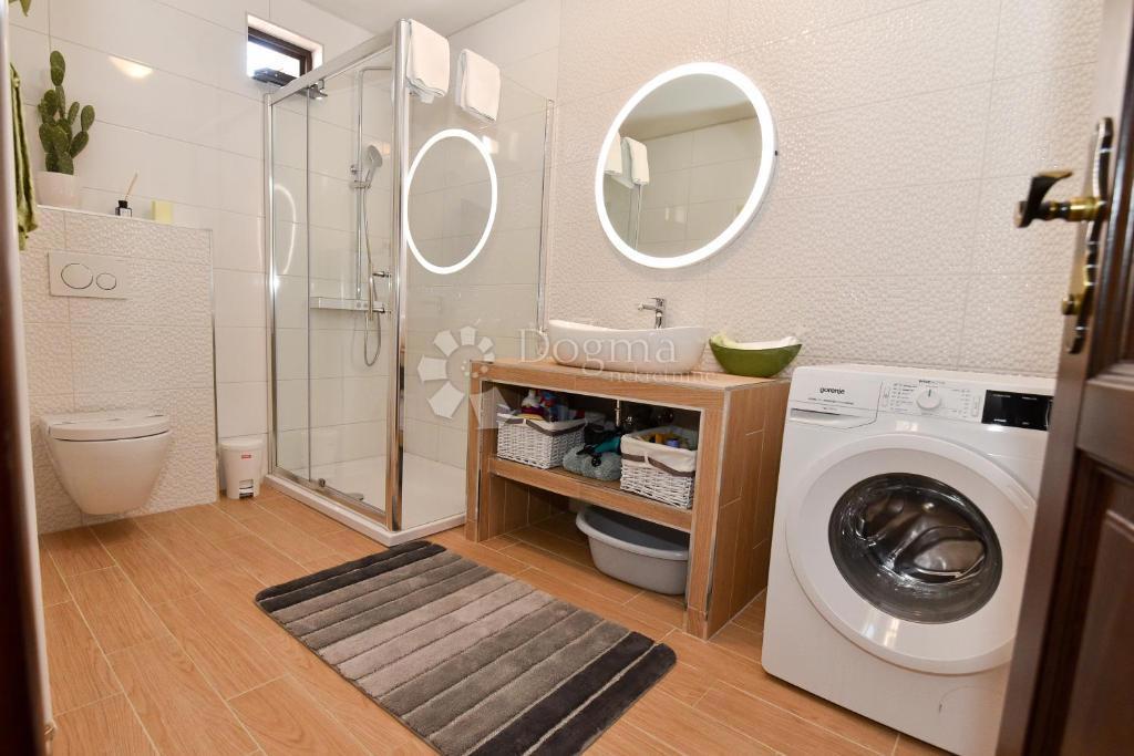 Casa Debeljak, Sukošan, 150m2