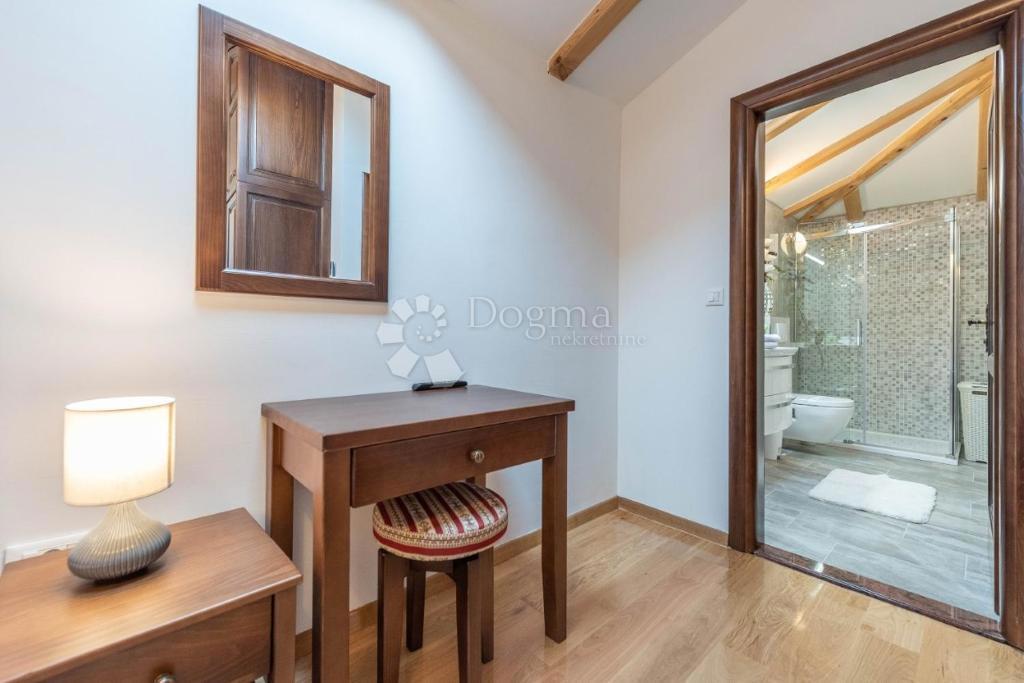 Casa Debeljak, Sukošan, 150m2