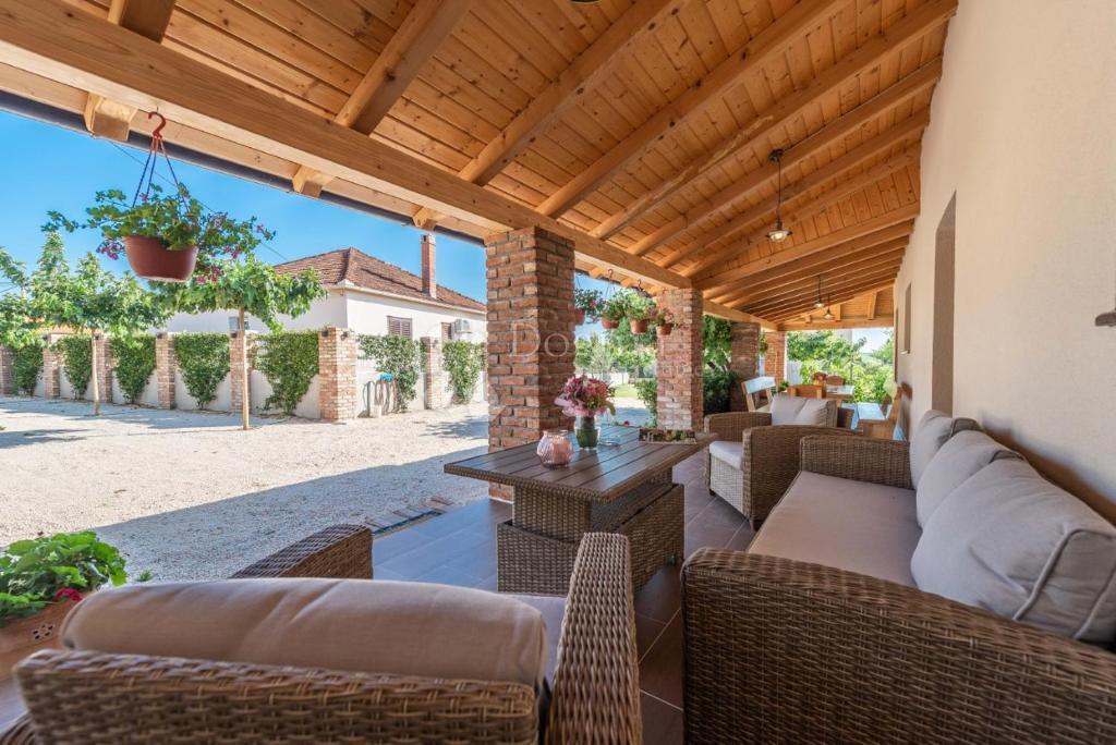 Casa Debeljak, Sukošan, 150m2