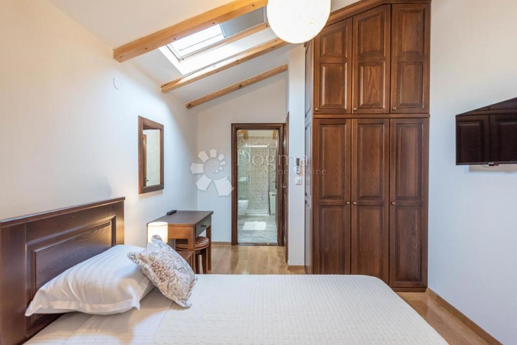 Casa Debeljak, Sukošan, 150m2