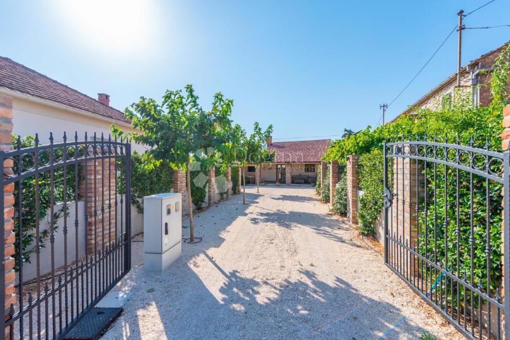 Casa Debeljak, Sukošan, 150m2