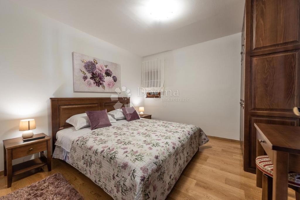 Casa Debeljak, Sukošan, 150m2