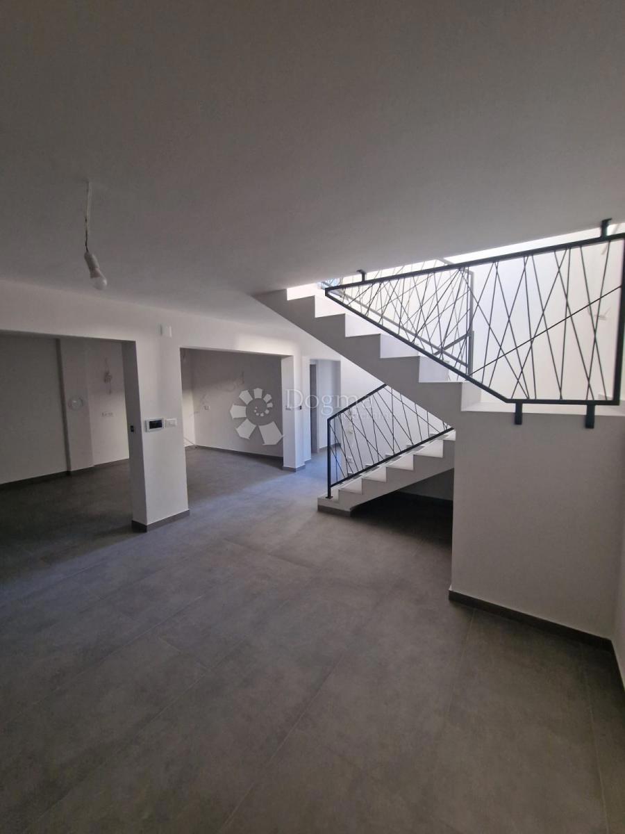 Casa Meterize, Šibenik, 353m2