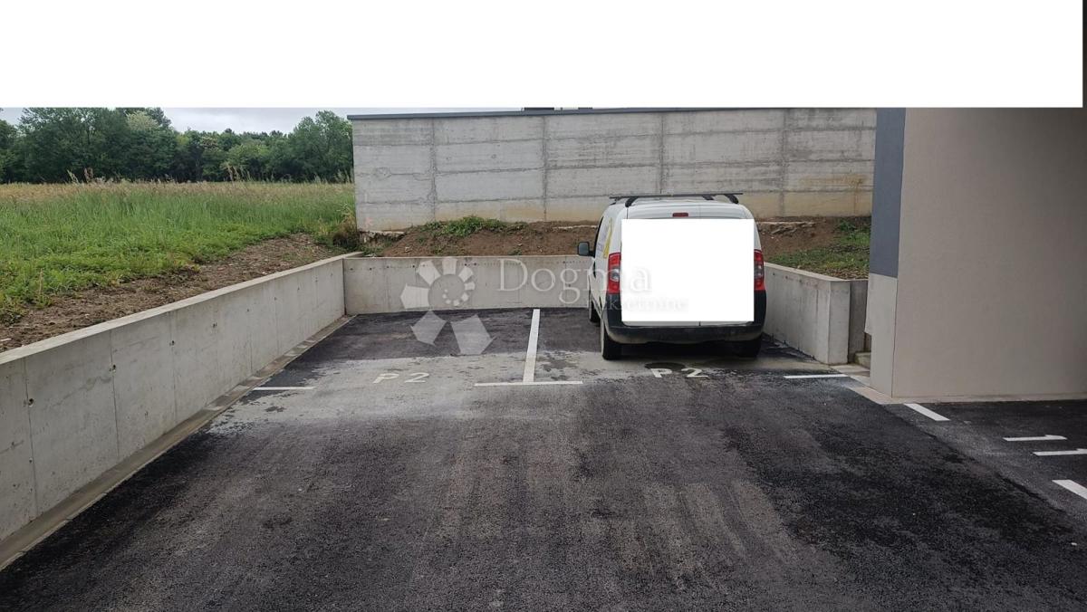 Locale commerciale Dugo Selo - Centar, Dugo Selo, 62,62m2