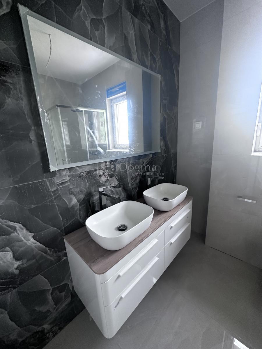 Appartamento Seline, Starigrad, 103m2