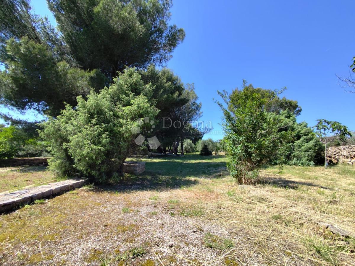Terreno agricolo Pomer, Medulin, 1.480m2