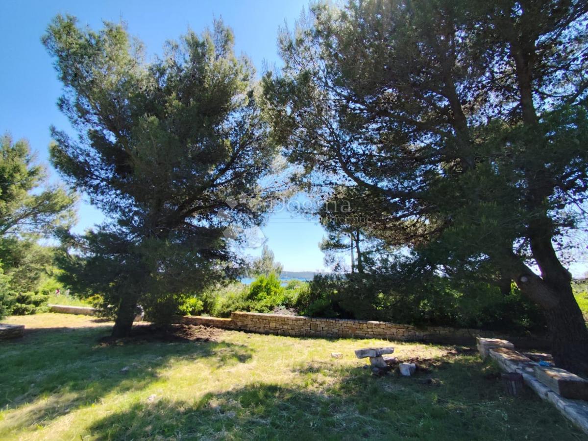Terreno agricolo Pomer, Medulin, 1.480m2