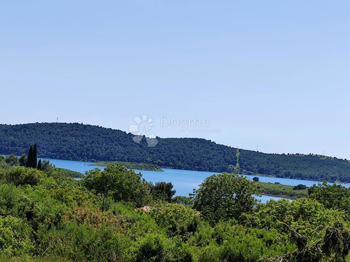 Terreno agricolo Pomer, Medulin, 1.480m2