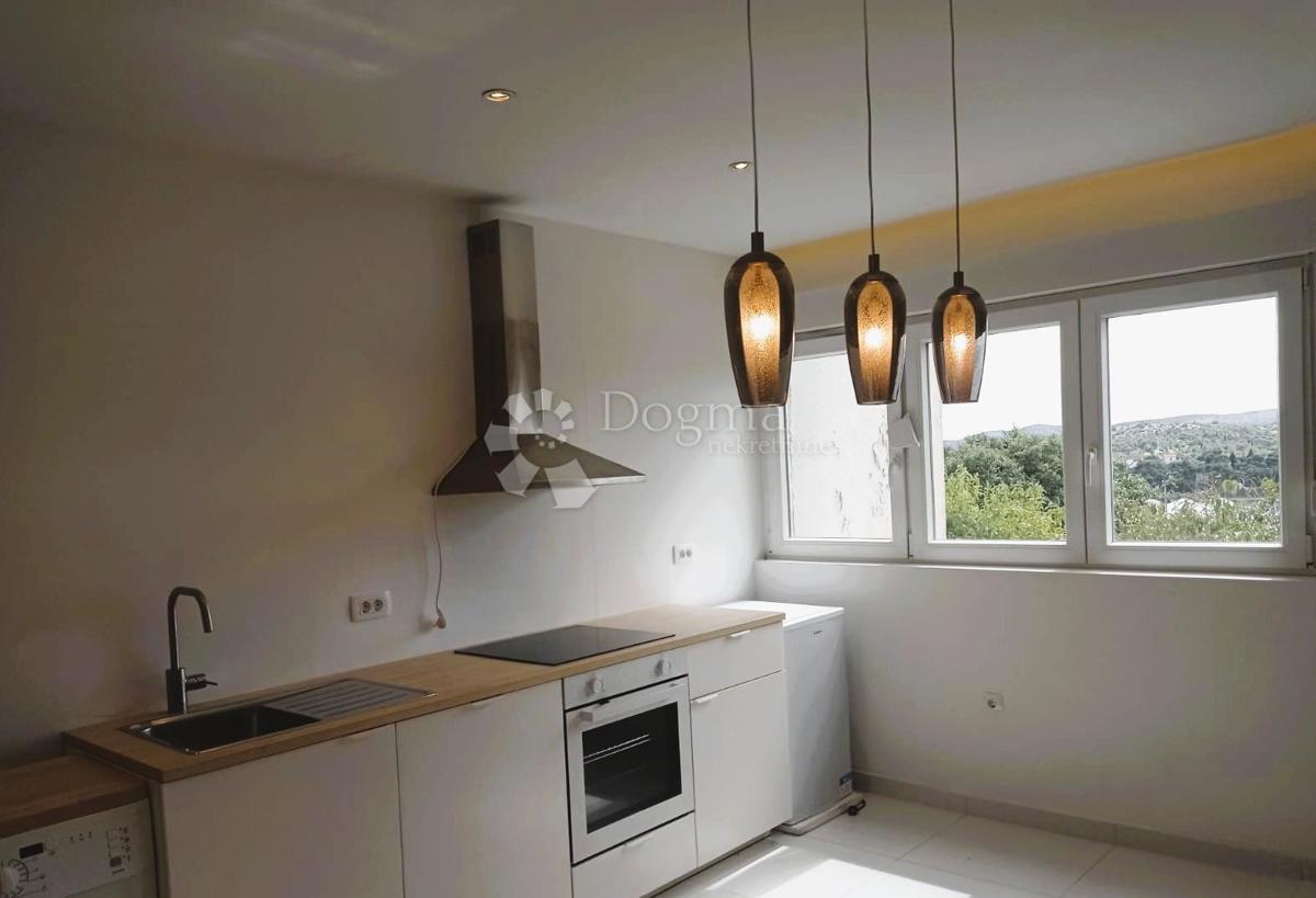 Allogio Baldekin, Šibenik, 62m2