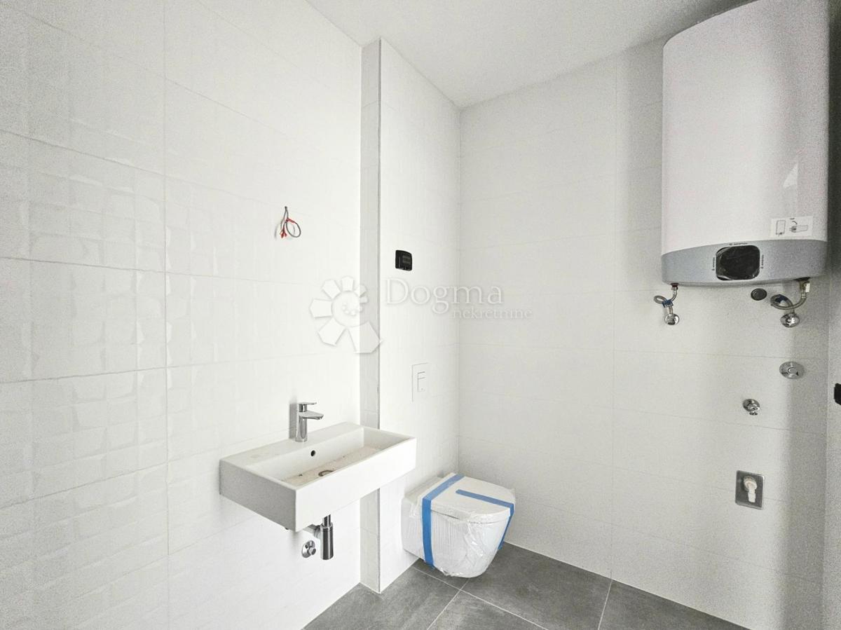 Umago, nuova costruzione,