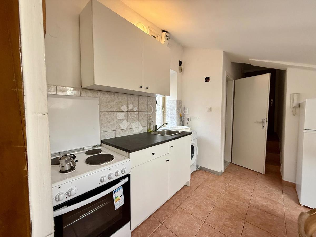 Allogio Centar, Rijeka, 23m2