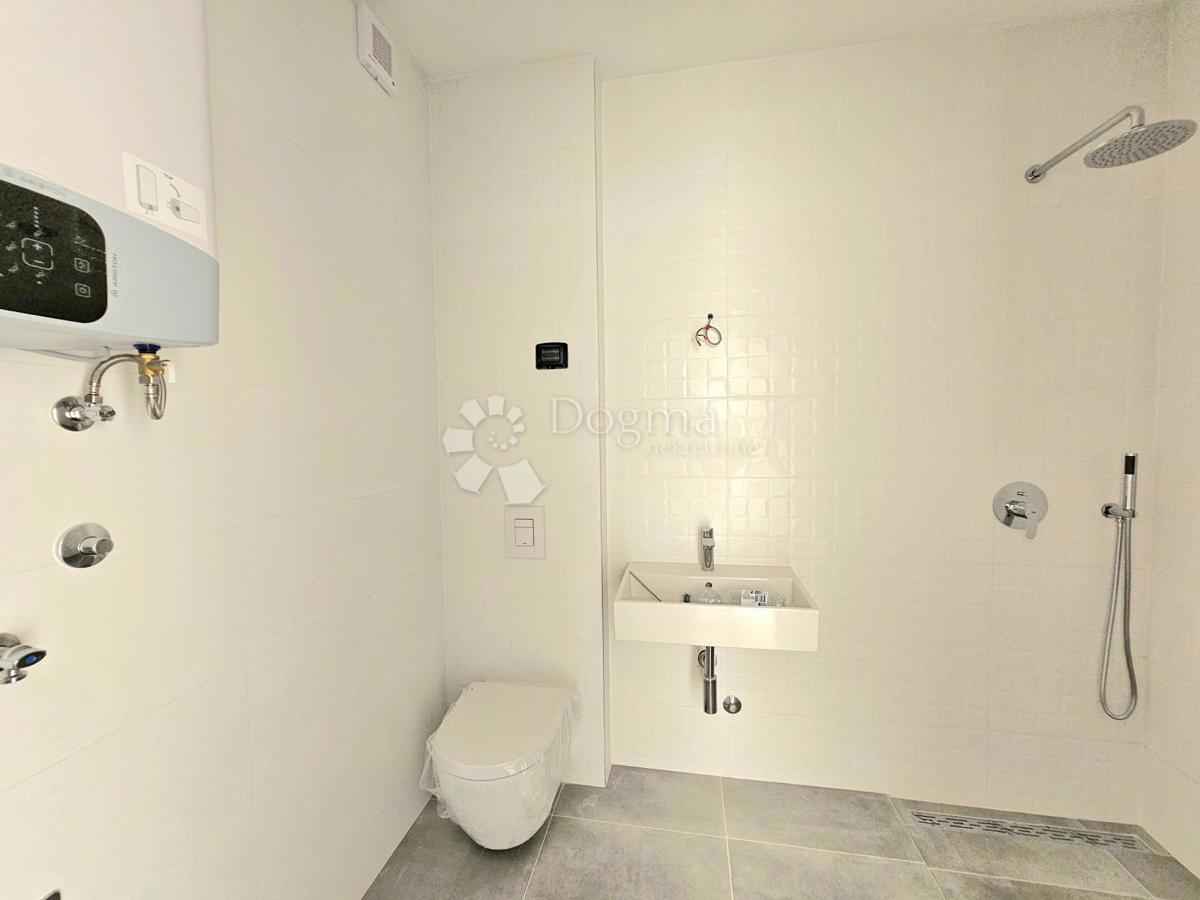 Umago, nuova costruzione,