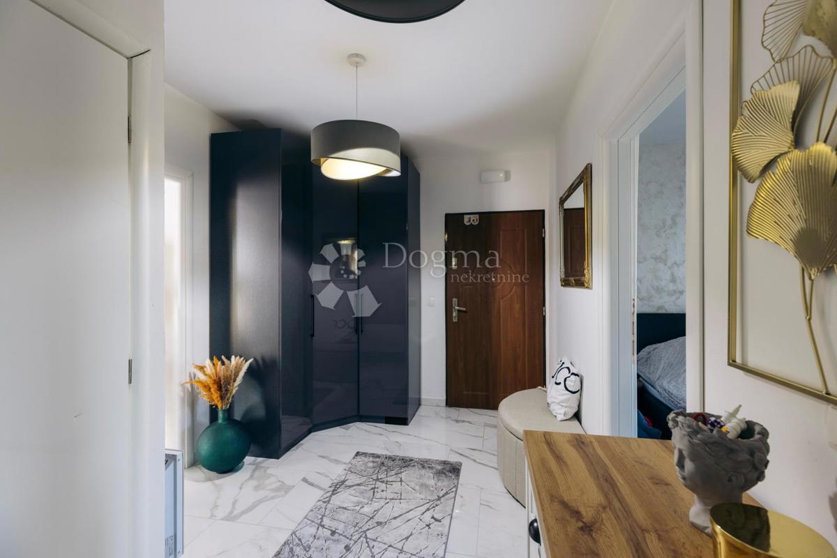 Allogio Turanj, Sveti Filip I Jakov, 69,35m2