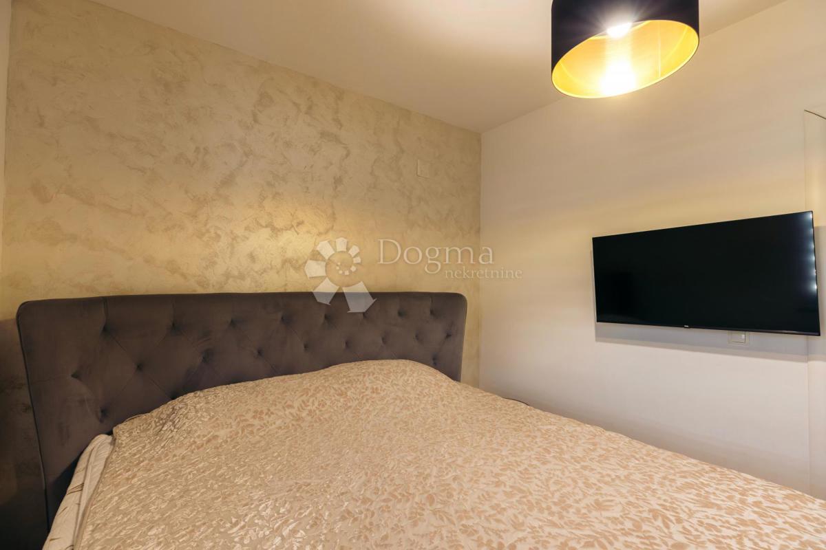 Allogio Turanj, Sveti Filip I Jakov, 69,35m2