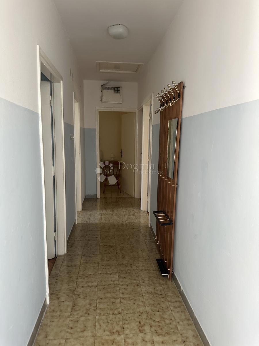 Casa Tisno, 621,29m2