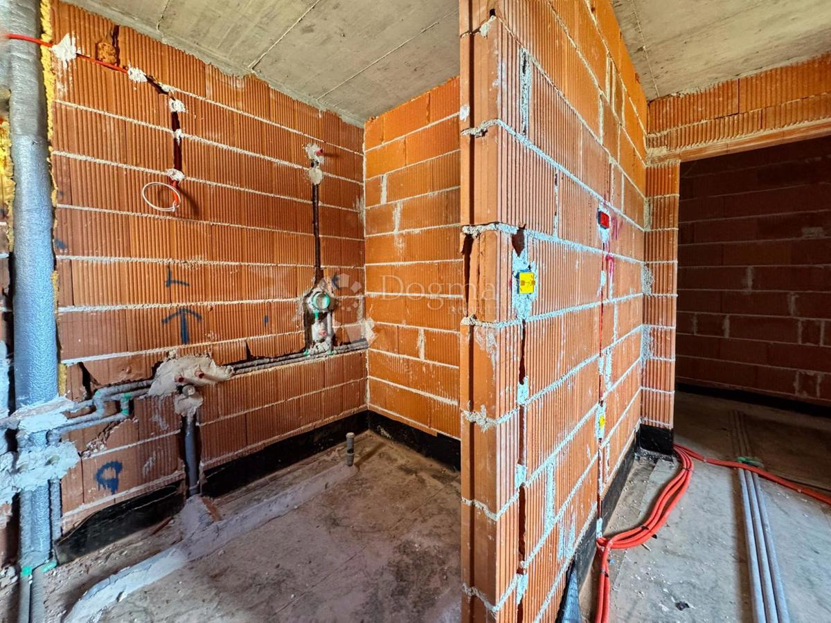 Allogio Ližnjan, 1m2