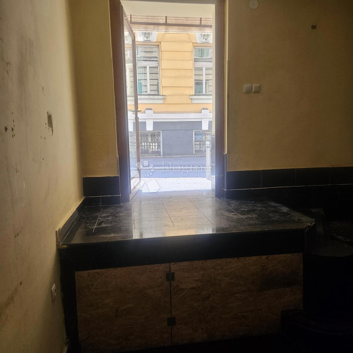 Locale commerciale Centar, Rijeka, 15m2