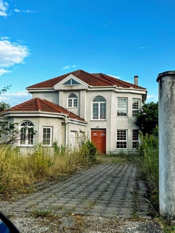 Villa Samobor 200m2 + terreno 1653m2