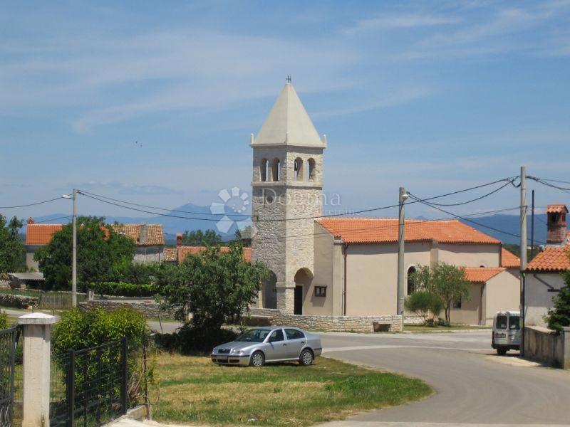 Terreno edificabile Kavran, Marčana, 1.409m2