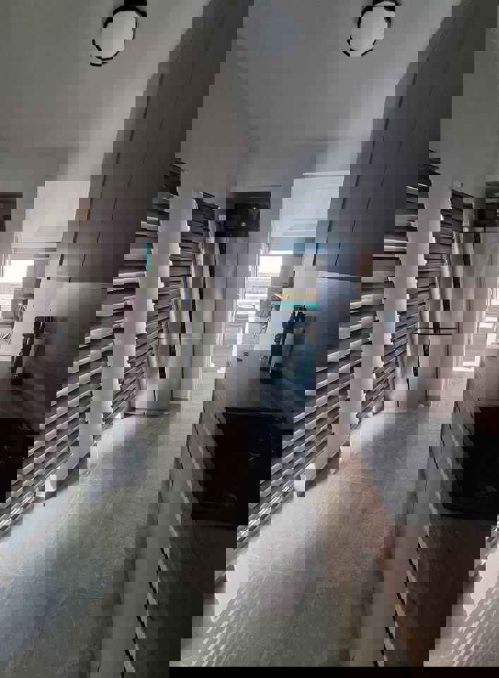 Piscina con ampio giardino: la perfezione negli appartamenti Nin