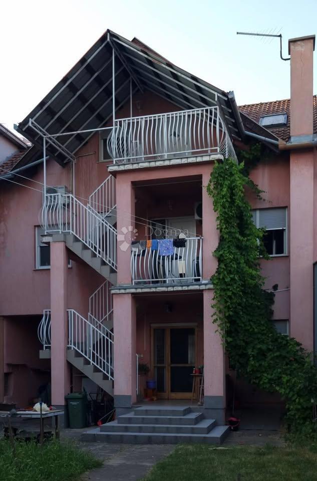 Casa Borovo Naselje, Vukovar, 270m2