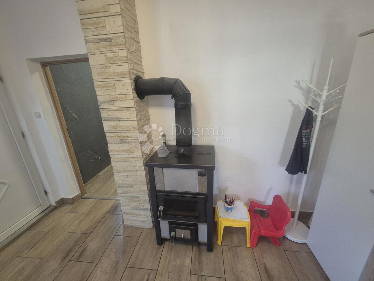 Casa Jakuševec Zabočki, Zabok, 204m2