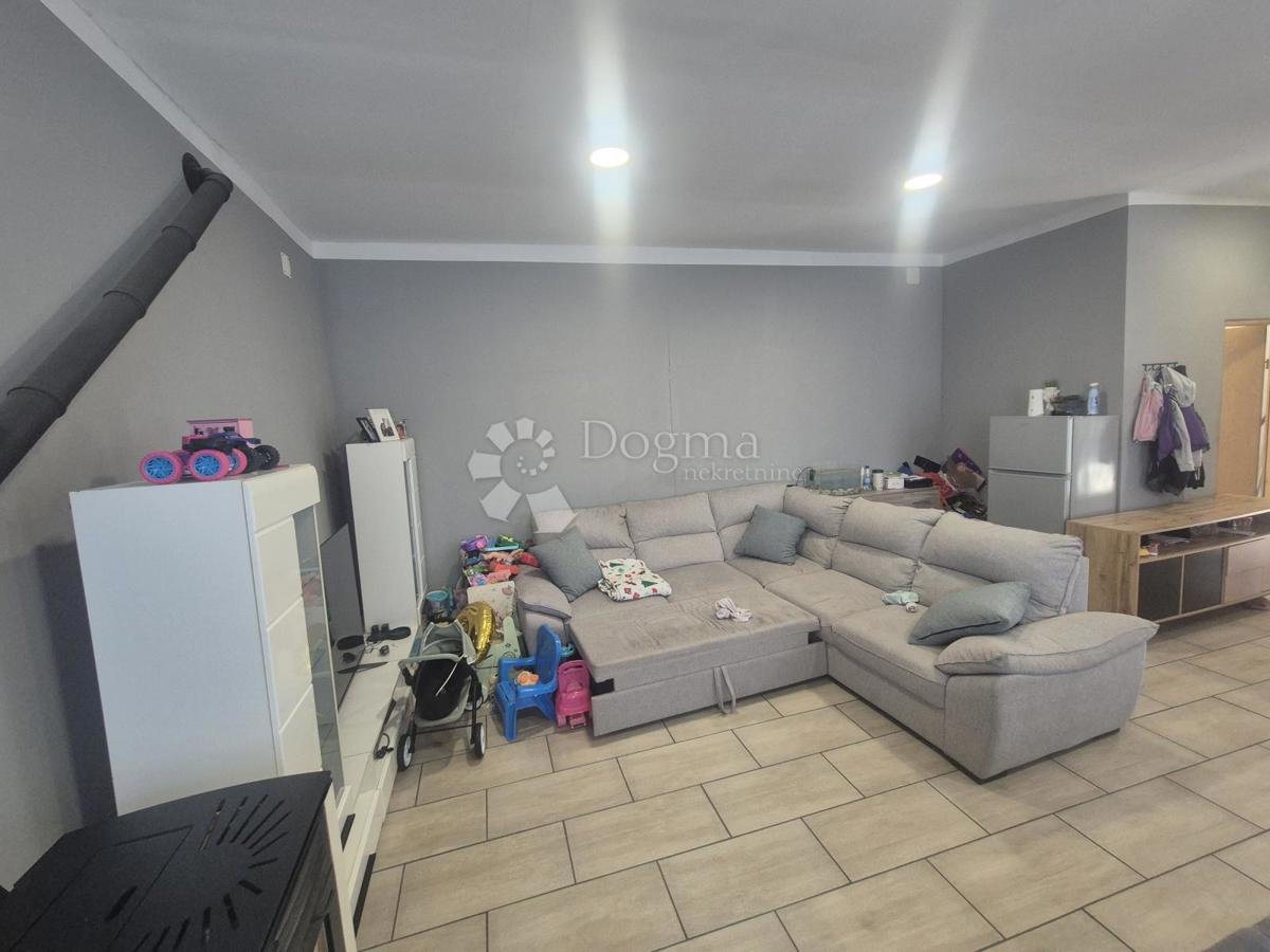 Casa Jakuševec Zabočki, Zabok, 204m2