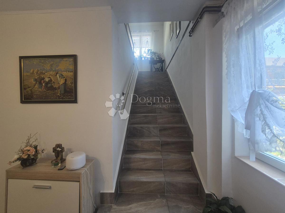 Casa Jakuševec Zabočki, Zabok, 204m2