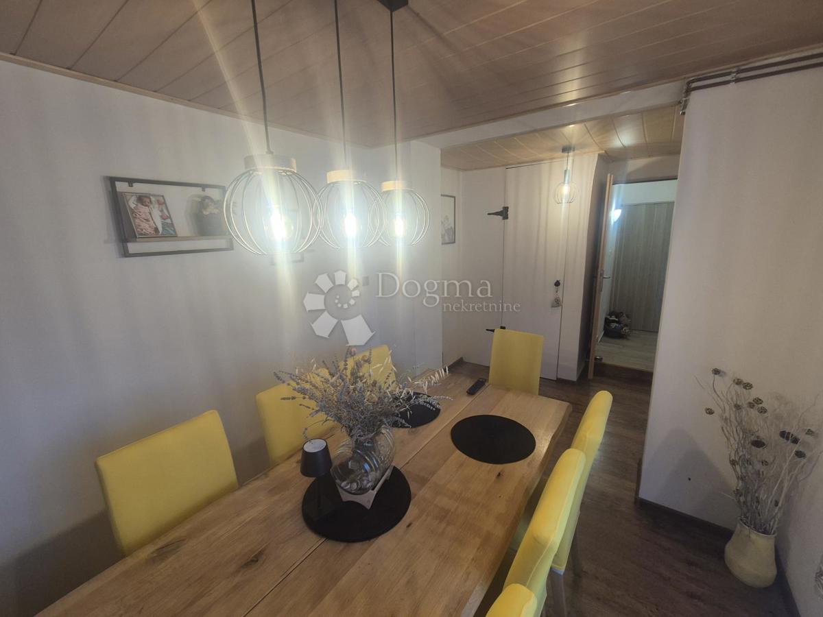 Casa Jakuševec Zabočki, Zabok, 204m2