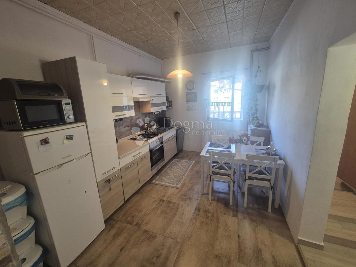 Casa Jakuševec Zabočki, Zabok, 204m2