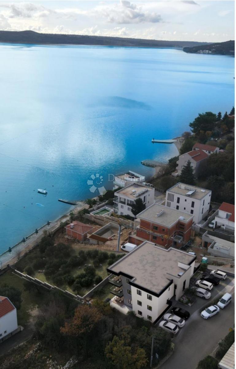 Allogio Maslenica, Jasenice, 70,29m2