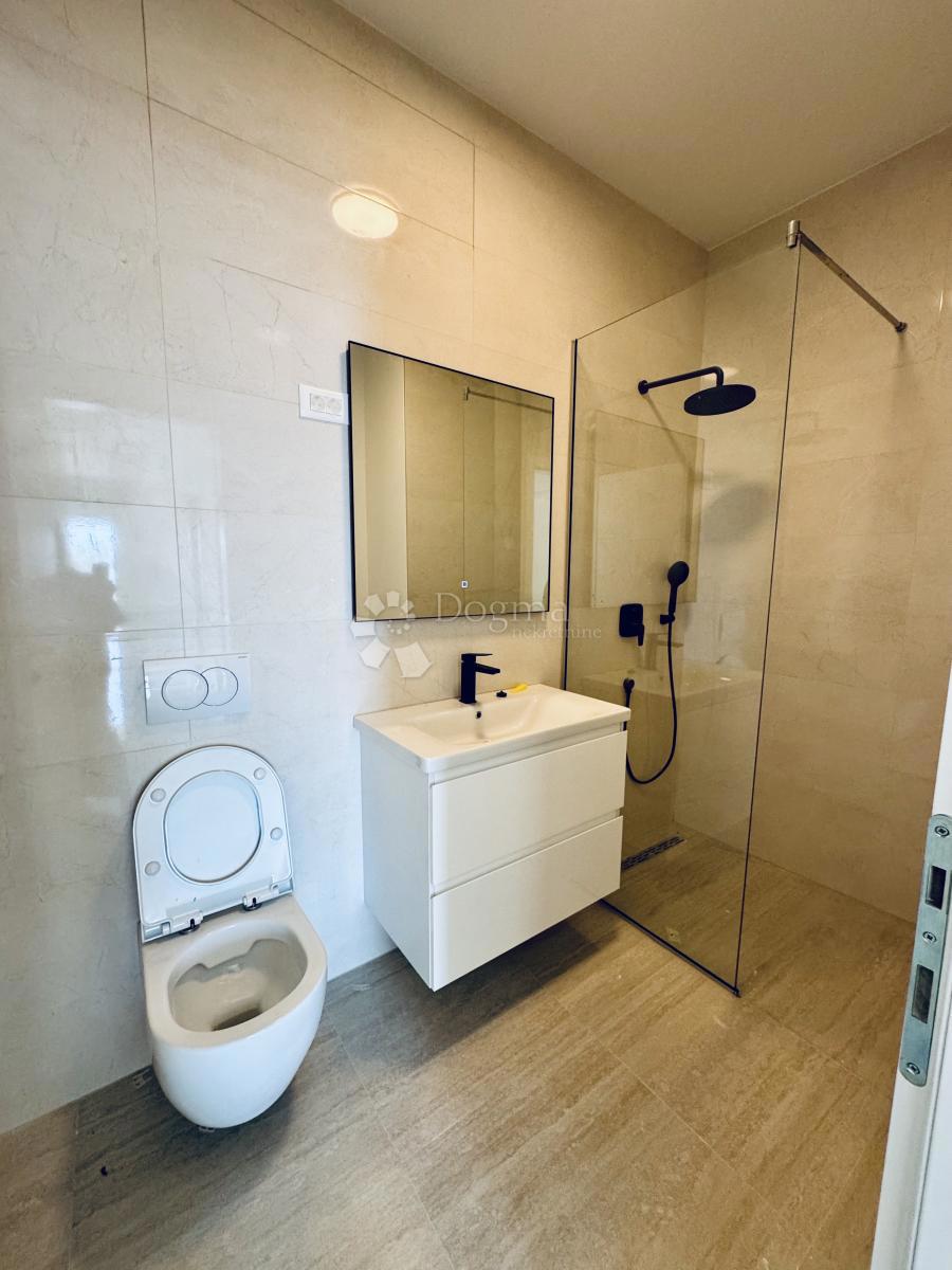 Allogio Maslenica, Jasenice, 70,29m2