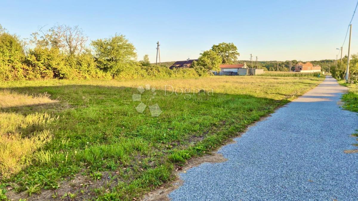 Terreno edificabile Kupinečki Kraljevec, Brezovica, 2.279m2