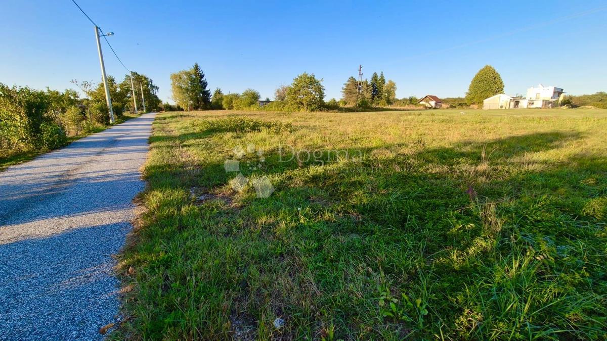 Terreno edificabile Kupinečki Kraljevec, Brezovica, 2.279m2