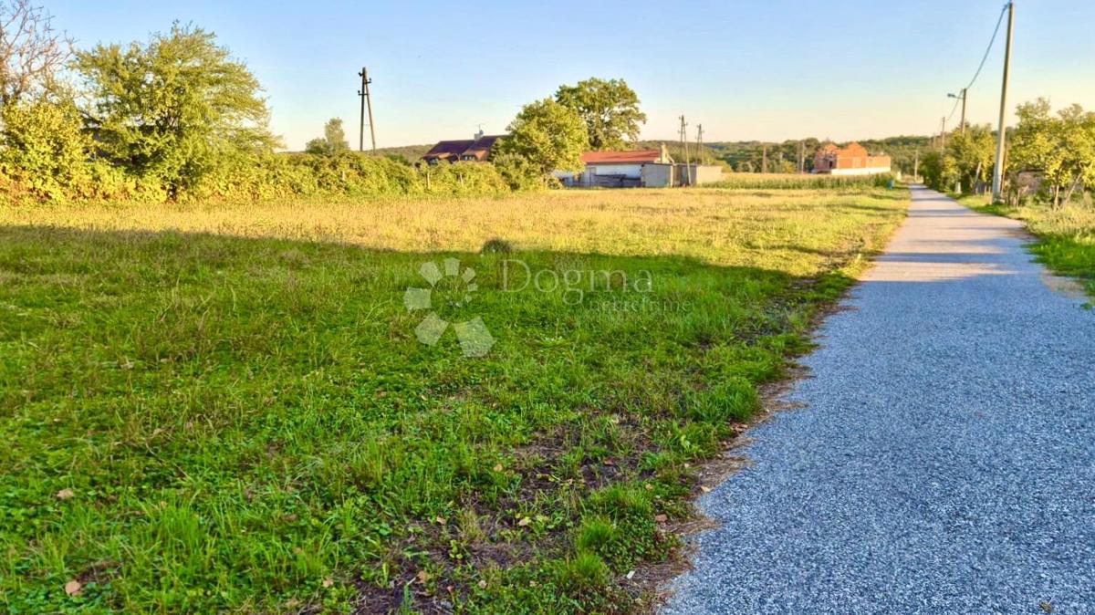 Terreno edificabile Kupinečki Kraljevec, Brezovica, 2.279m2