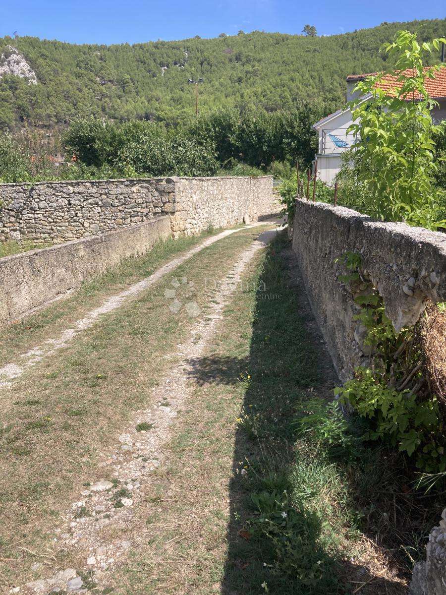 Terreno edificabile Skradin, 1.050m2