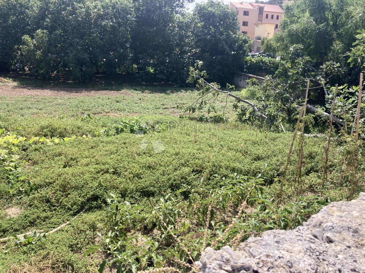 Terreno edificabile Skradin, 1.050m2