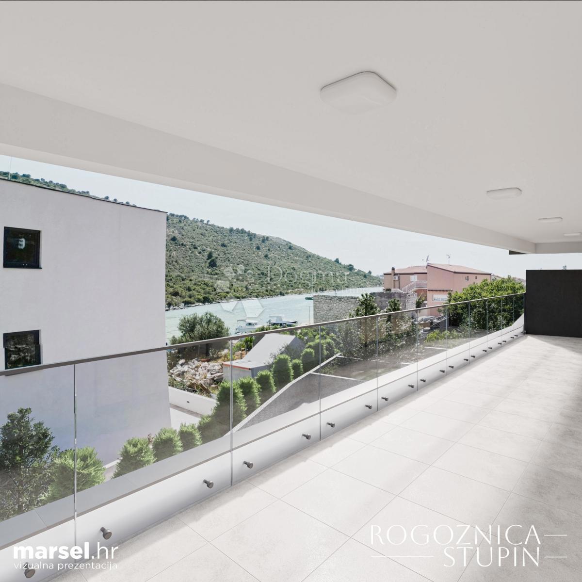 ROGOZNICA - NUOVO EDIFICIO MODERNO 2ª FILA DAL MARE