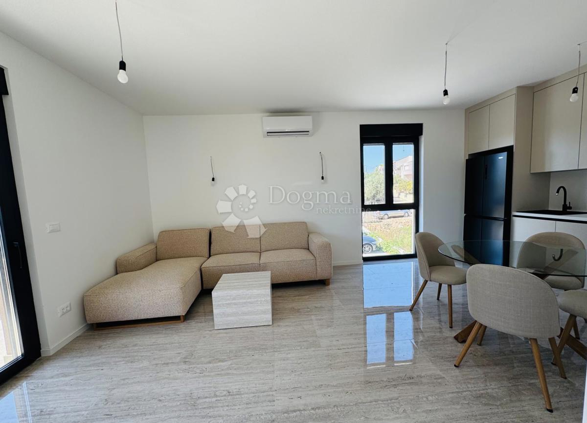 Allogio Belafuža, Zadar, 75m2