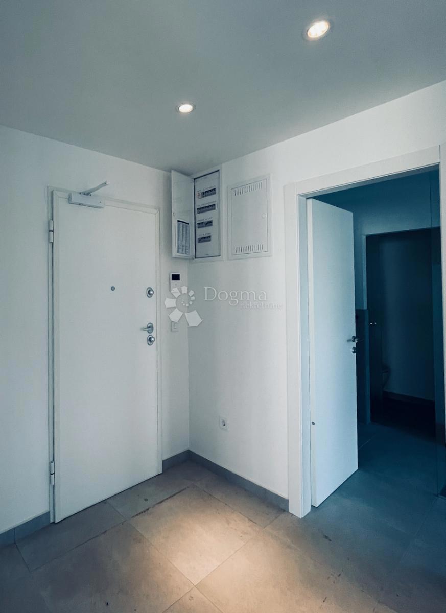 Allogio Maslenica, Jasenice, 107m2