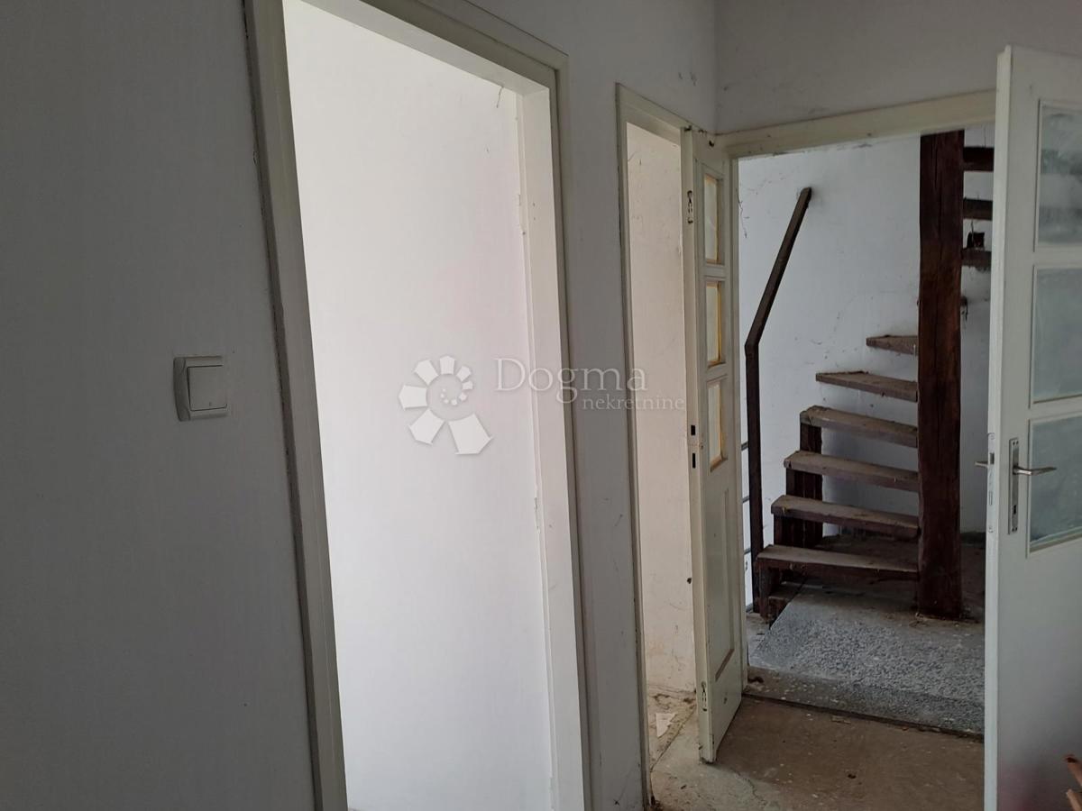 Casa Zeleni brijeg, Sisak, 272m2