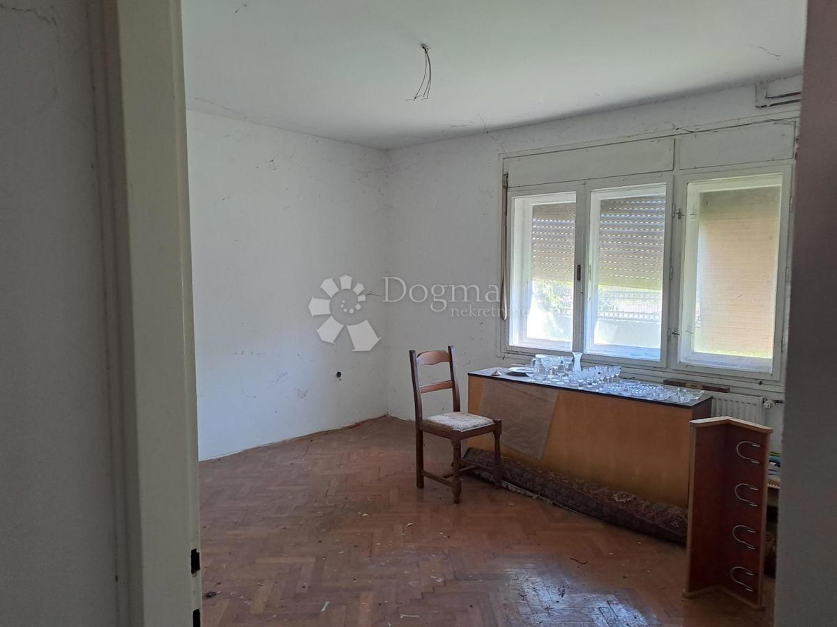 Casa Zeleni brijeg, Sisak, 272m2