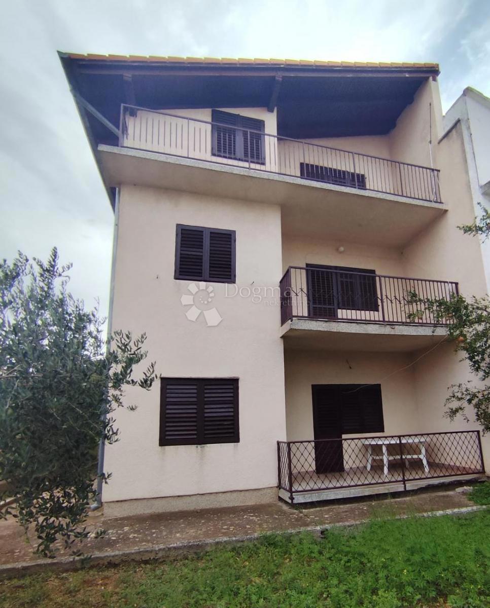 Casa Raslina, Šibenik - Okolica, 85m2