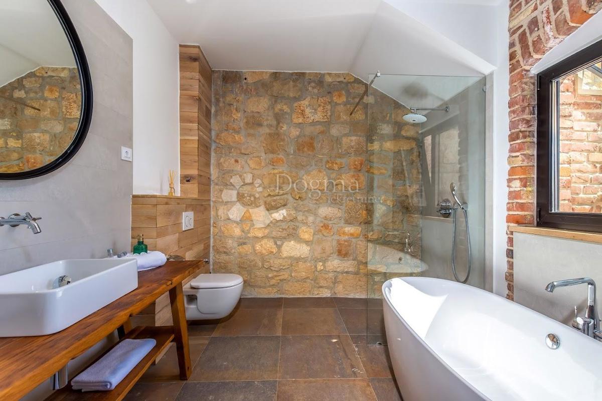 Casa Murvica, Poličnik, 360m2