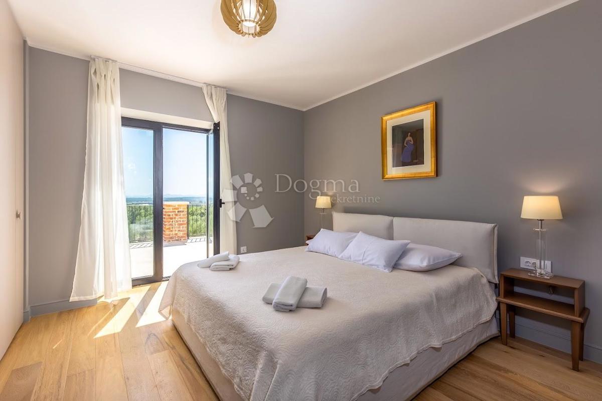 Casa Murvica, Poličnik, 360m2