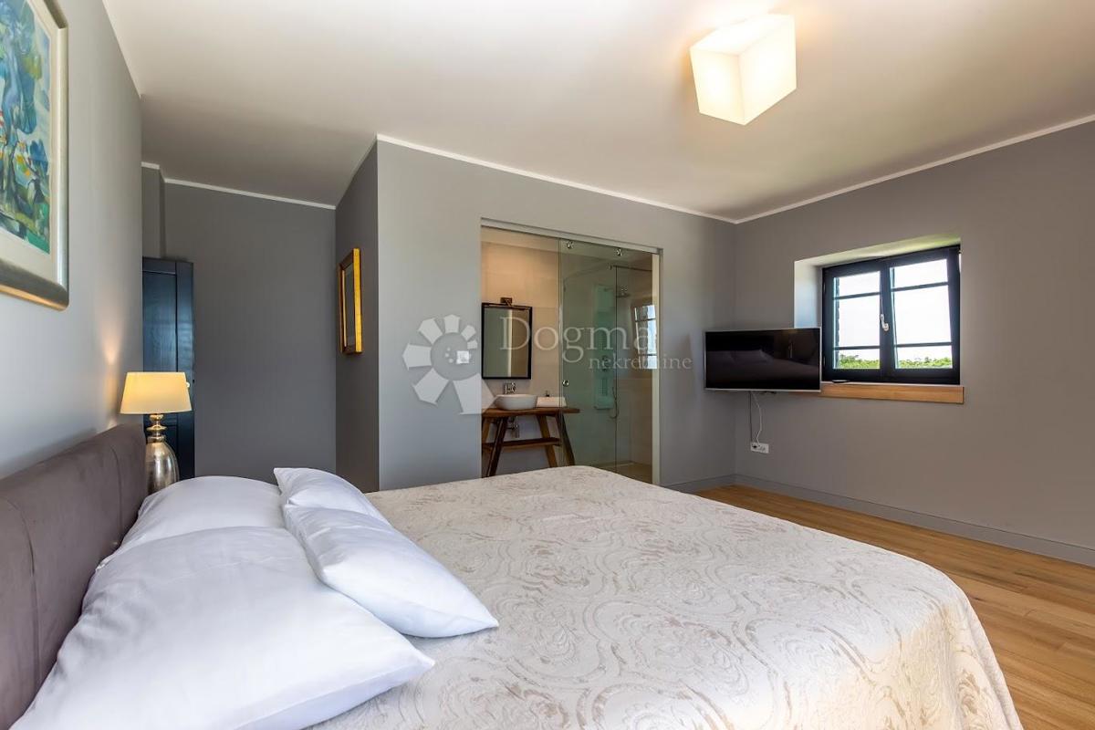 Casa Murvica, Poličnik, 360m2