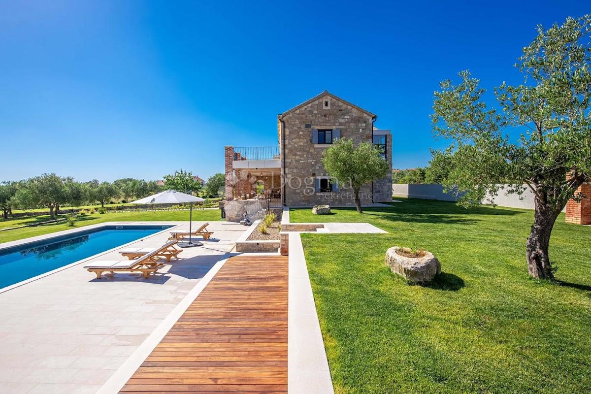 Casa Murvica, Poličnik, 360m2