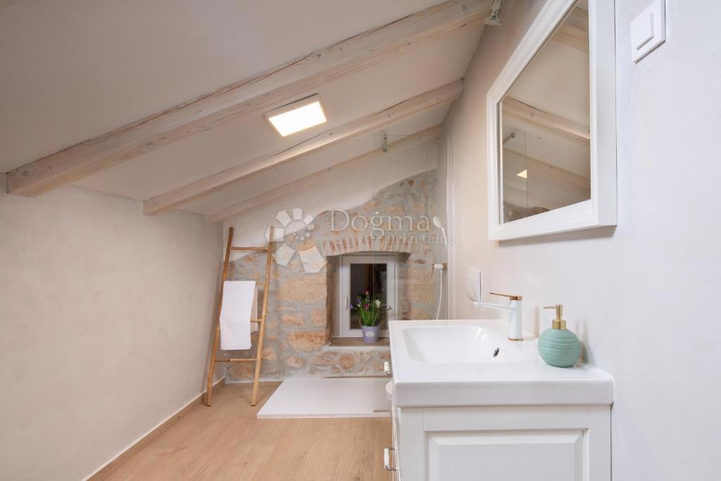 Casa Bribir, Vinodolska Općina, 120m2